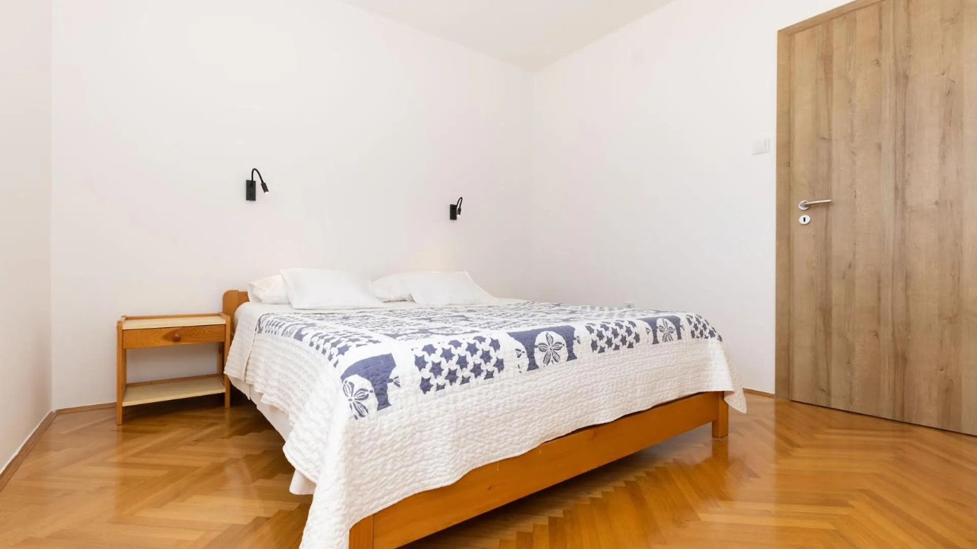 Apartment Lina 1 Mali Losinj 0*,
